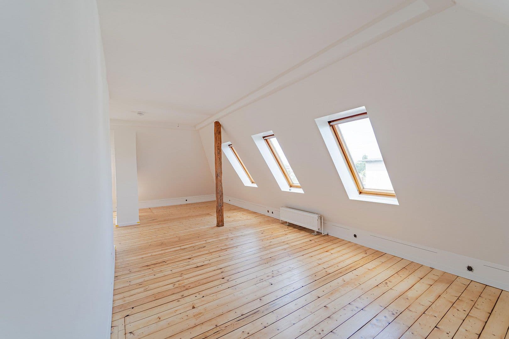 Prodej bytu 3+kk 110 m², Schwartauer Allee 121a, Lübeck, Šlesvicko-Holštýnsko Prodej bytu 3+kk 110 m², Schwartauer Allee 121a, Lübeck, Šlesvicko-Holštýnsko