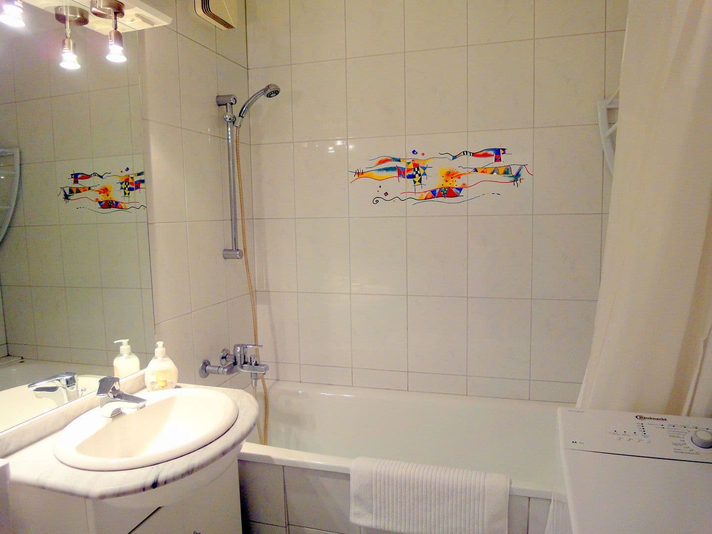 Prodej bytu 1+1 30 m², Berlin-Mitte, Berlín Prodej bytu 1+1 30 m², Berlin-Mitte, Berlín