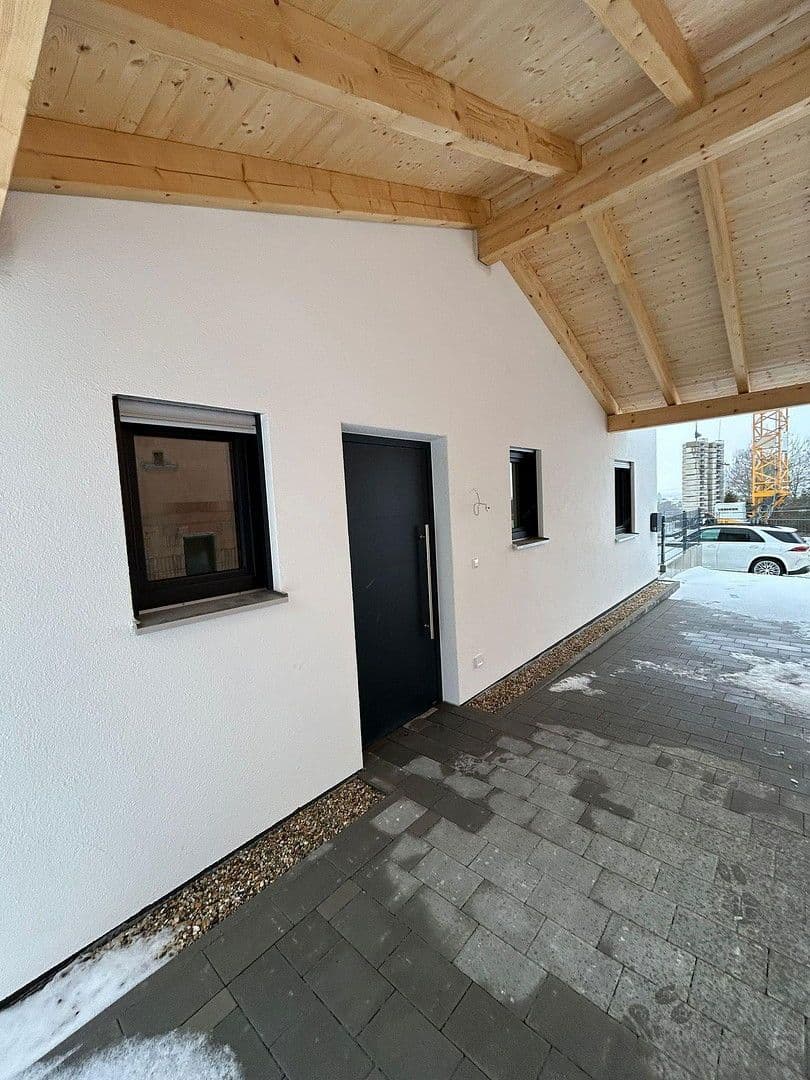 Prodej domu 165 m², pozemek 249 m², Rosenbergerstraße 5 (Kleinlintach 1), Bogen, Bavorsko Prodej domu 165 m², pozemek 249 m², Rosenbergerstraße 5 (Kleinlintach 1), Bogen, Bavorsko