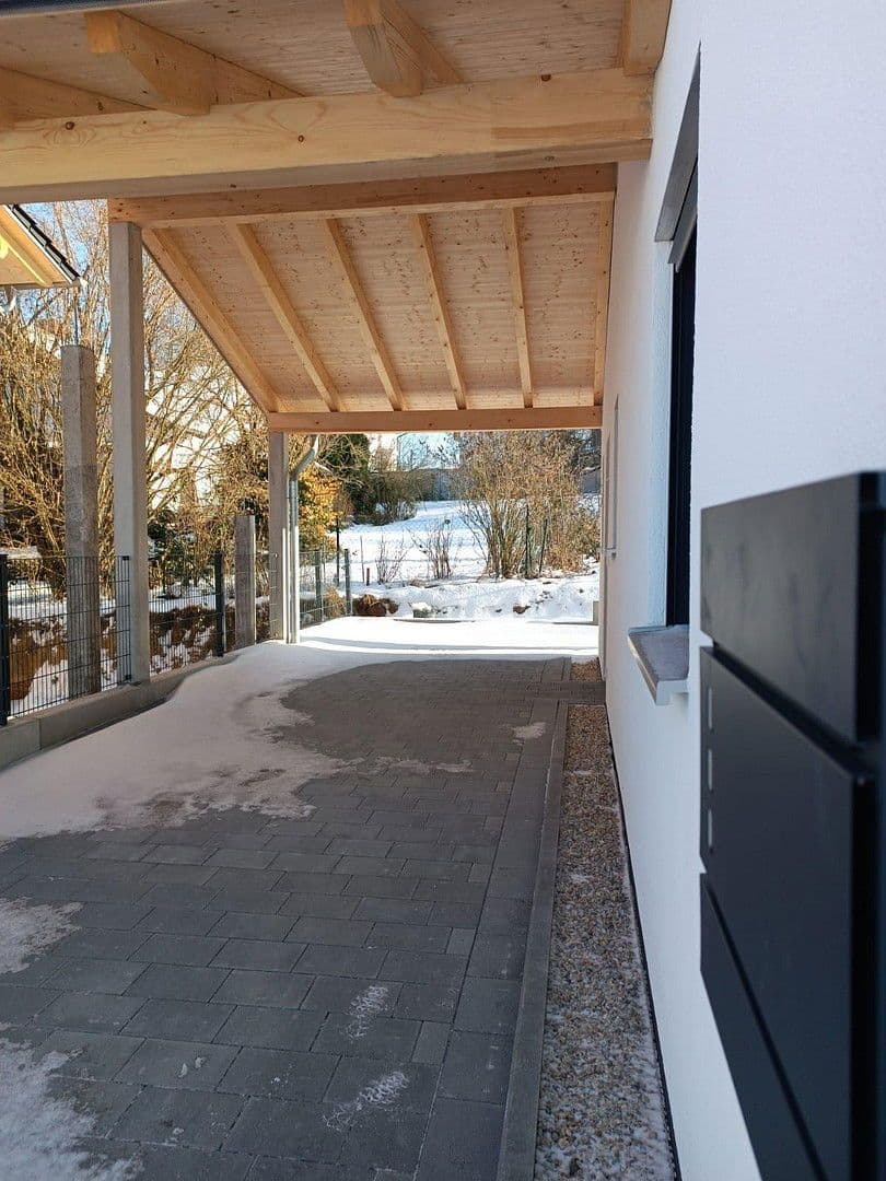Prodej domu 165 m², pozemek 249 m², Rosenbergerstraße 5 (Kleinlintach 1), Bogen, Bavorsko Prodej domu 165 m², pozemek 249 m², Rosenbergerstraße 5 (Kleinlintach 1), Bogen, Bavorsko