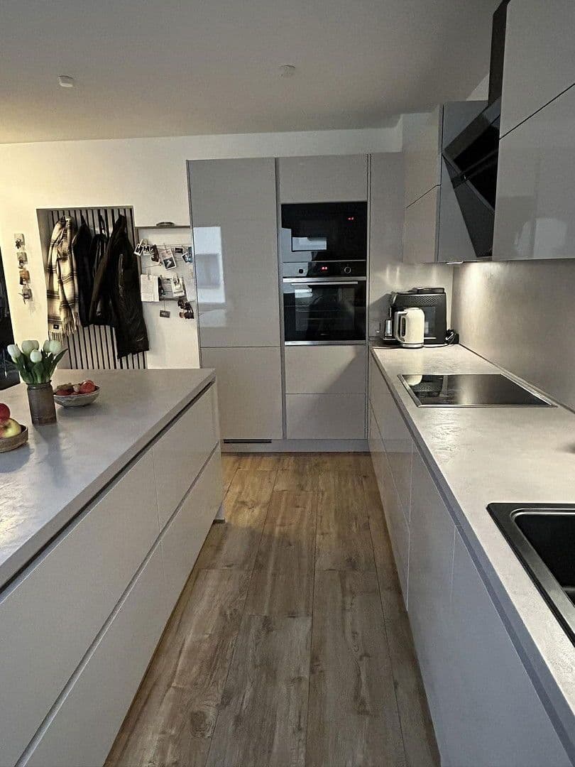 Prodej bytu 5+1 109 m², Römerstraße 8, Essen, Severní Porýní-Vestfálsko Prodej bytu 5+1 109 m², Römerstraße 8, Essen, Severní Porýní-Vestfálsko