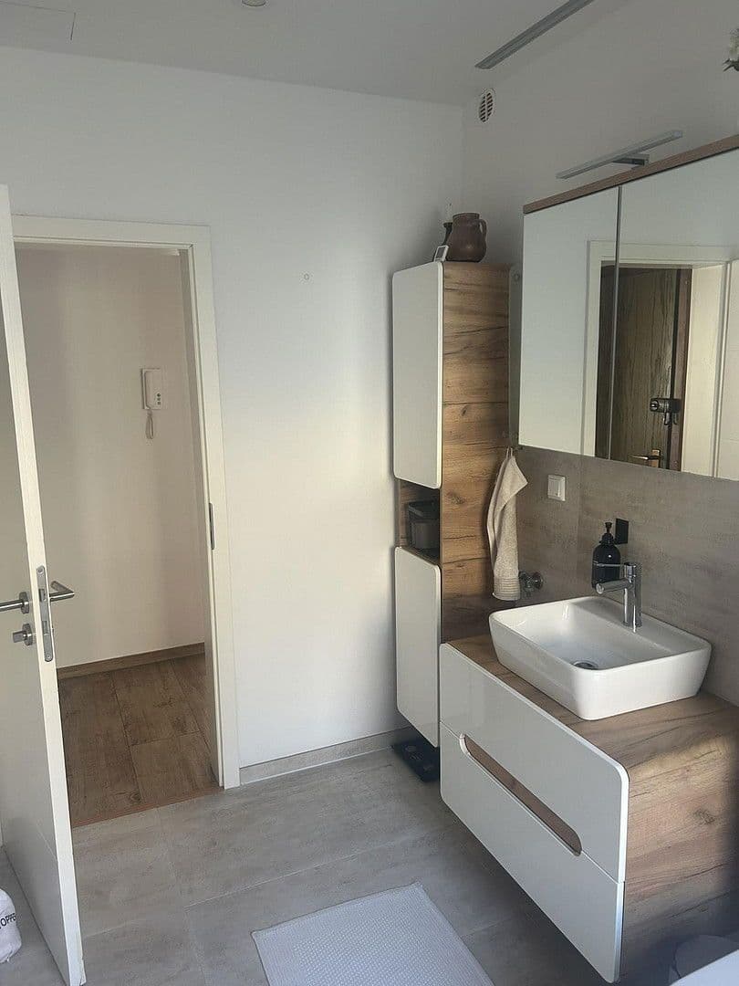 Prodej bytu 5+1 109 m², Römerstraße 8, Essen, Severní Porýní-Vestfálsko Prodej bytu 5+1 109 m², Römerstraße 8, Essen, Severní Porýní-Vestfálsko