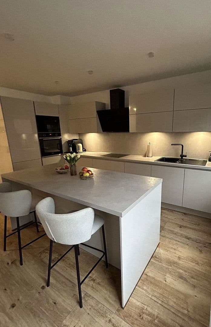 Prodej bytu 5+1 109 m², Römerstraße 8, Essen, Severní Porýní-Vestfálsko Prodej bytu 5+1 109 m², Römerstraße 8, Essen, Severní Porýní-Vestfálsko