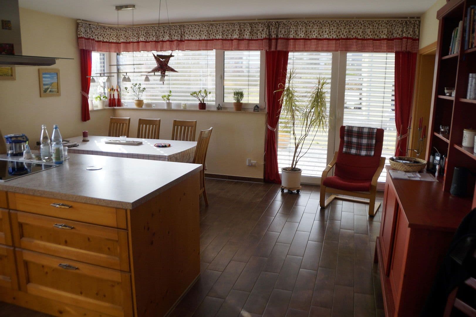 Prodej domu 238 m², pozemek 624 m², Schwaigern, Bádensko-Württembersko Prodej domu 238 m², pozemek 624 m², Schwaigern, Bádensko-Württembersko