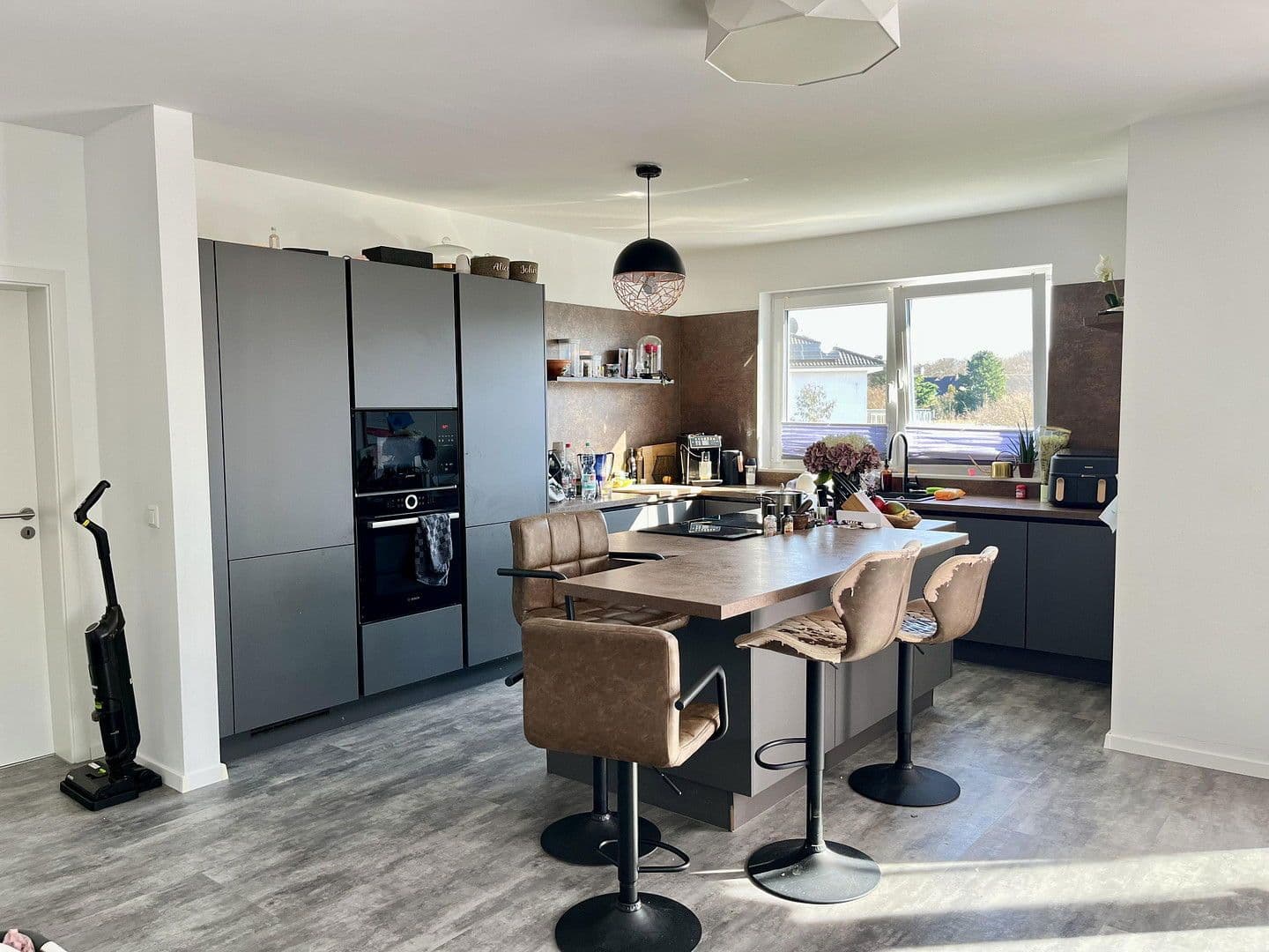 Prodej bytu 3+1 113 m², Weiße Erde 7, Euskirchen, Severní Porýní-Vestfálsko Prodej bytu 3+1 113 m², Weiße Erde 7, Euskirchen, Severní Porýní-Vestfálsko