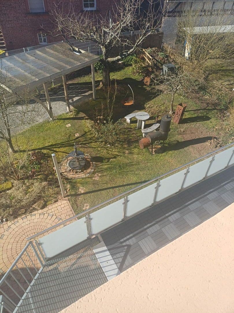 Prodej domu 114 m², pozemek 464 m², Kaiserslautern Erfenbach, Porýní-Falc Prodej domu 114 m², pozemek 464 m², Kaiserslautern Erfenbach, Porýní-Falc