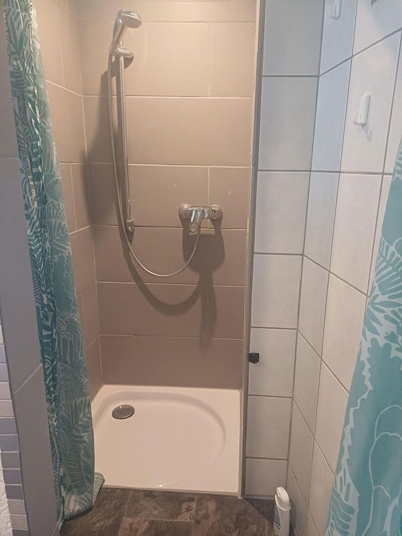 Prodej domu 114 m², pozemek 464 m², Kaiserslautern Erfenbach, Porýní-Falc Prodej domu 114 m², pozemek 464 m², Kaiserslautern Erfenbach, Porýní-Falc