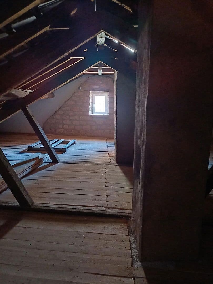 Prodej domu 114 m², pozemek 464 m², Kaiserslautern Erfenbach, Porýní-Falc Prodej domu 114 m², pozemek 464 m², Kaiserslautern Erfenbach, Porýní-Falc