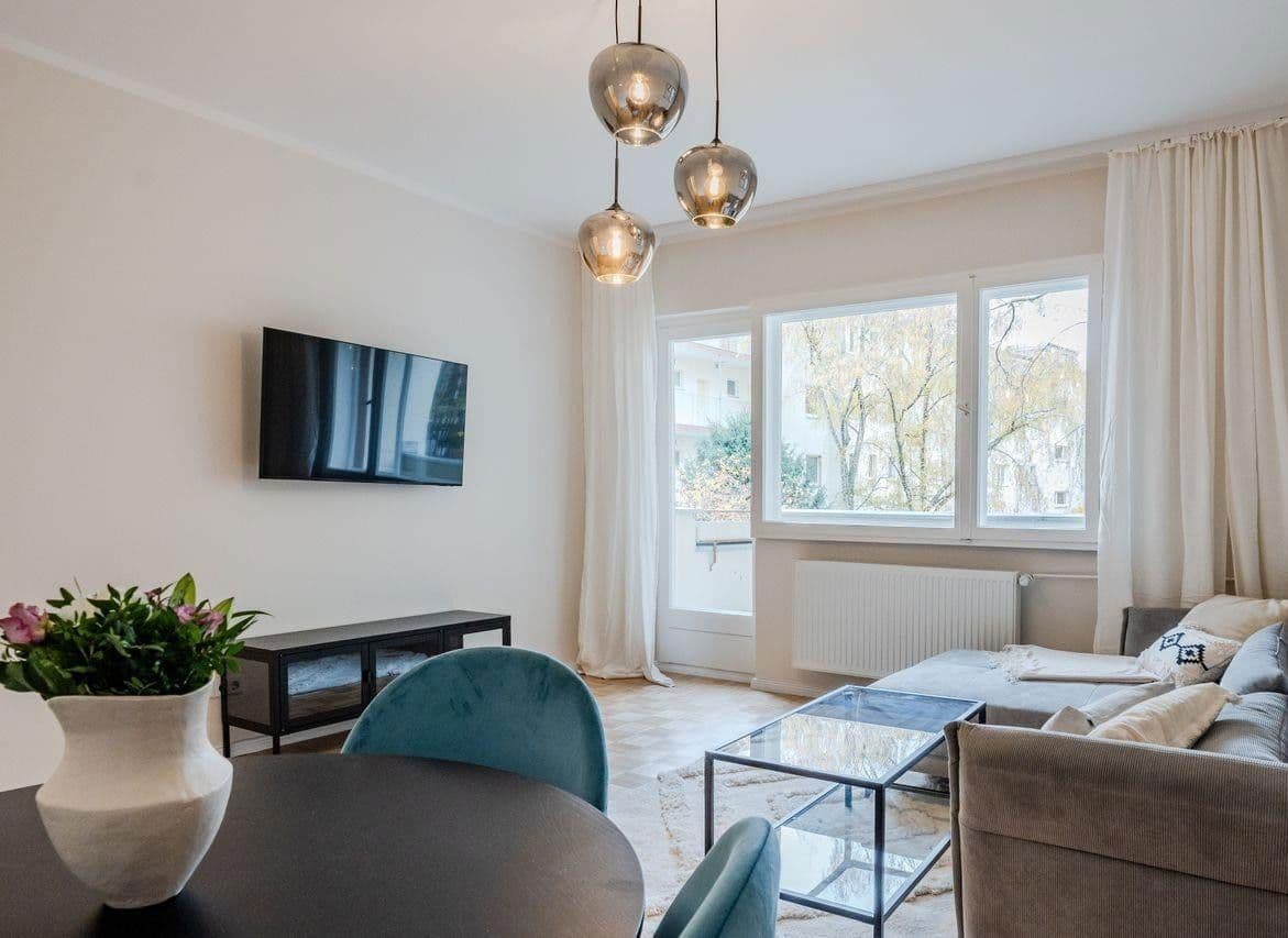 Prodej bytu 3+1 75 m², Tile-Wardenberg-Str. 14, Berlin, Berlín Prodej bytu 3+1 75 m², Tile-Wardenberg-Str. 14, Berlin, Berlín