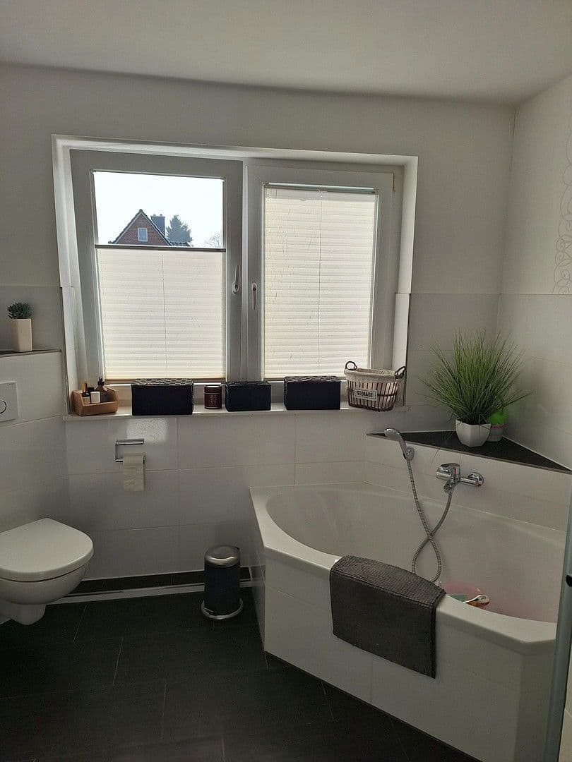 Prodej domu 132 m², pozemek 672 m², Ganderkesee, Dolní Sasko Prodej domu 132 m², pozemek 672 m², Ganderkesee, Dolní Sasko