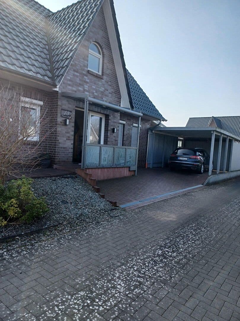 Prodej domu 132 m², pozemek 672 m², Ganderkesee, Dolní Sasko Prodej domu 132 m², pozemek 672 m², Ganderkesee, Dolní Sasko