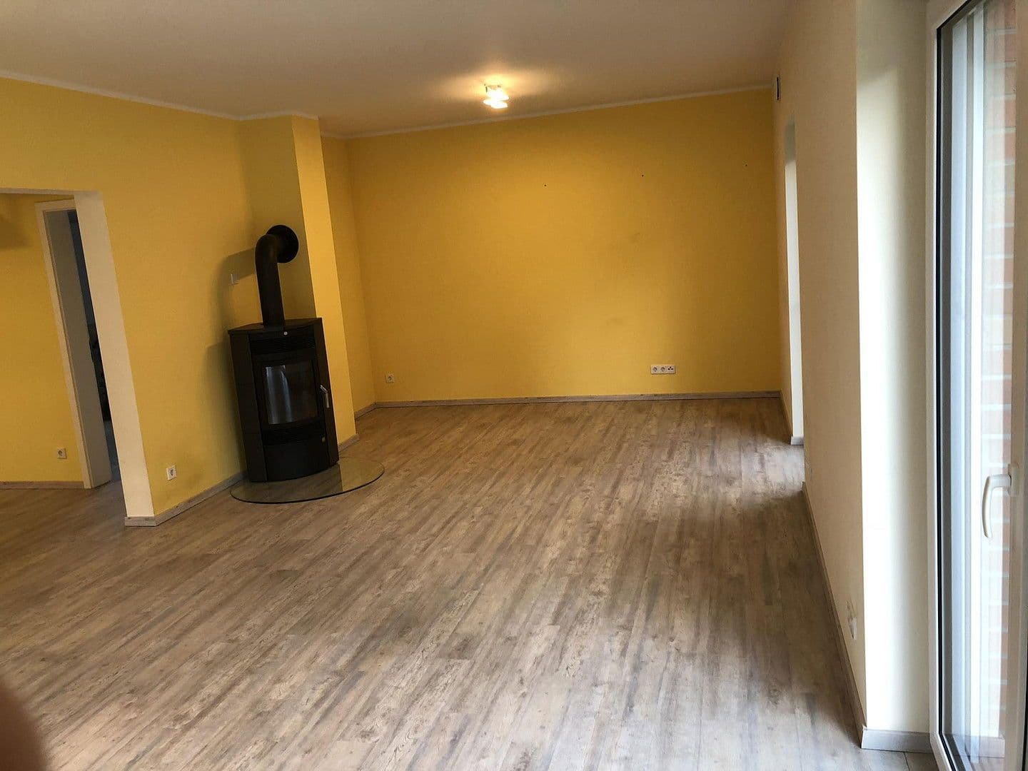 Pronájem domu 130 m², pozemek 600 m², Thälmannstr. 37, Wandlitz, Braniborsko Pronájem domu 130 m², pozemek 600 m², Thälmannstr. 37, Wandlitz, Braniborsko