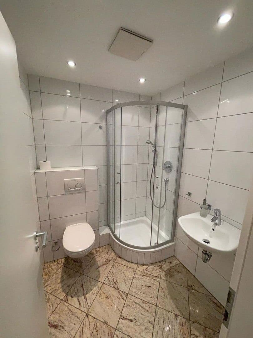 Pronájem bytu 3+1 108 m², Hattersheim am Main, Hessen Pronájem bytu 3+1 108 m², Hattersheim am Main, Hessen