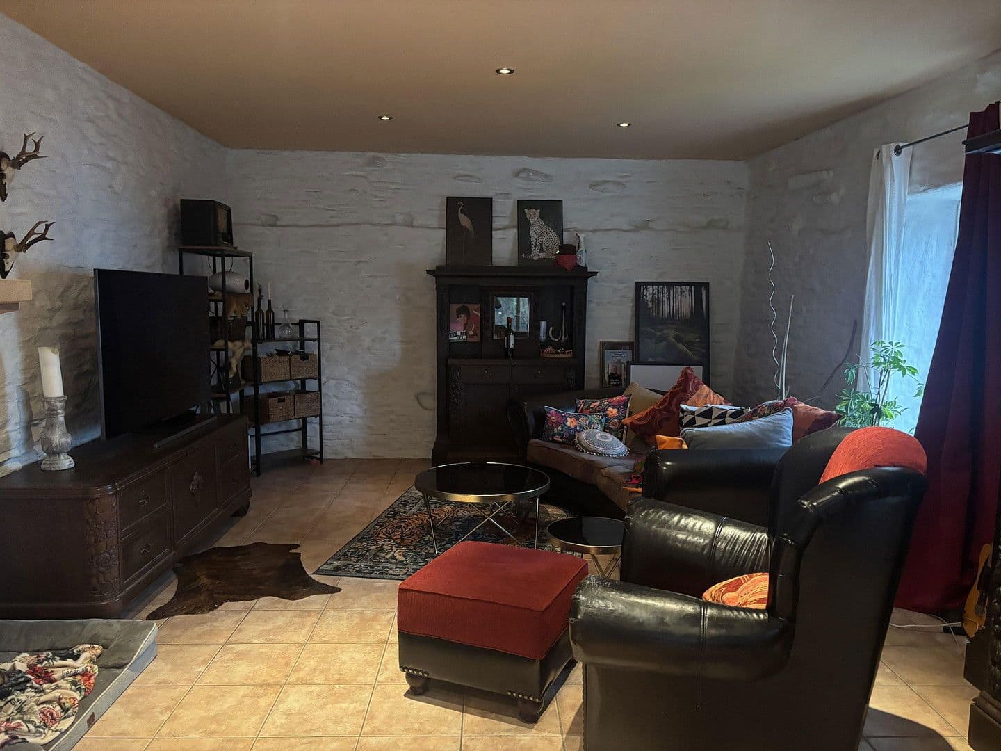 Prodej domu 260 m², pozemek 1.600 m², Veldenzer Straße 14, Gornhausen, Porýní-Falc Prodej domu 260 m², pozemek 1.600 m², Veldenzer Straße 14, Gornhausen, Porýní-Falc