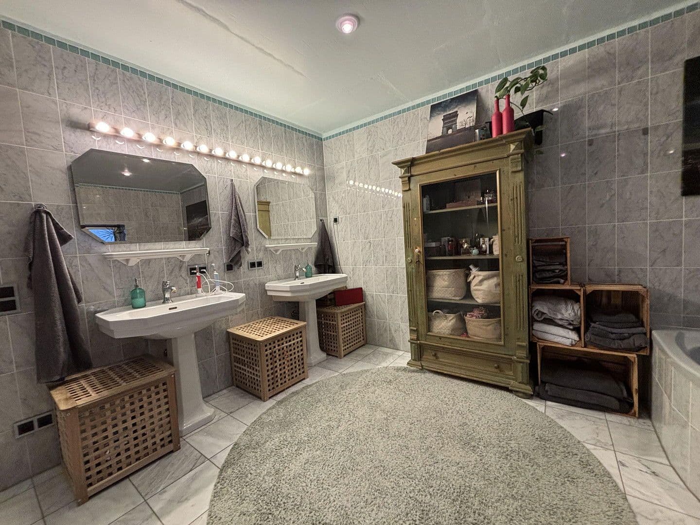 Prodej domu 260 m², pozemek 1.600 m², Veldenzer Straße 14, Gornhausen, Porýní-Falc Prodej domu 260 m², pozemek 1.600 m², Veldenzer Straße 14, Gornhausen, Porýní-Falc