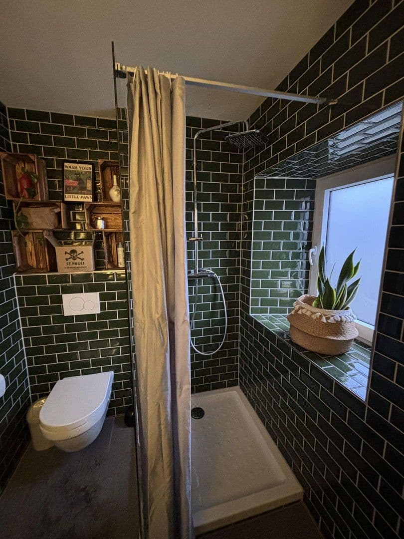 Prodej domu 260 m², pozemek 1.600 m², Veldenzer Straße 14, Gornhausen, Porýní-Falc Prodej domu 260 m², pozemek 1.600 m², Veldenzer Straße 14, Gornhausen, Porýní-Falc