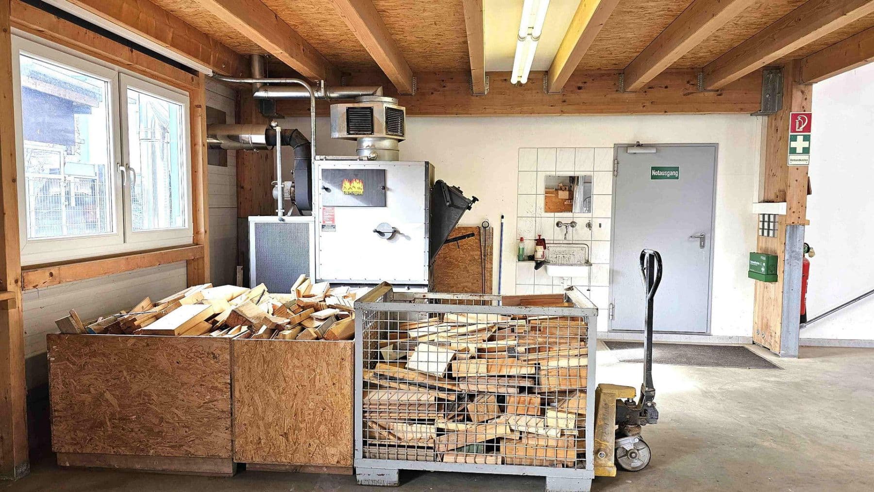 Pronájem nebytového prostoru 1.020 m², Große Isel 9, Neu-Ulm, Bavorsko Pronájem nebytového prostoru 1.020 m², Große Isel 9, Neu-Ulm, Bavorsko