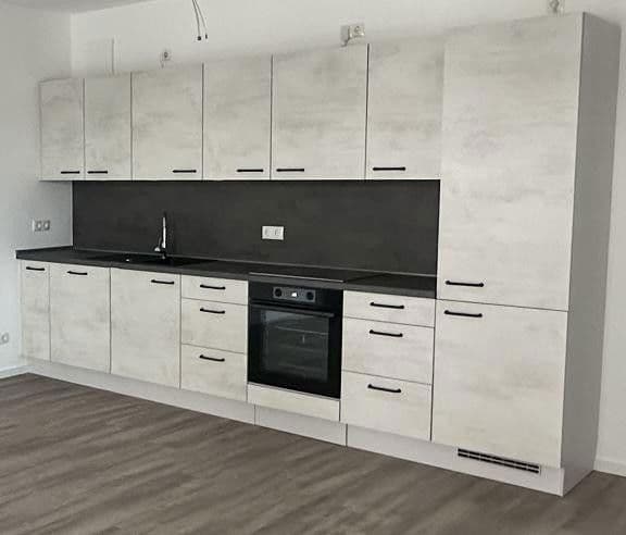 Pronájem bytu 1+1 49 m², Regener Straße 63, Berlin, Berlín Pronájem bytu 1+1 49 m², Regener Straße 63, Berlin, Berlín