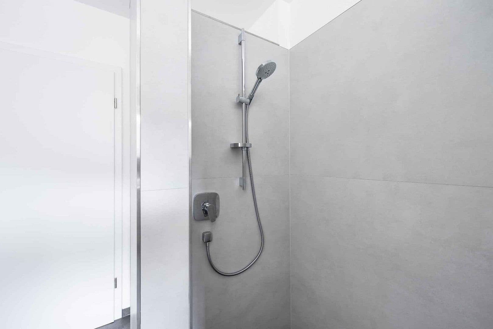 Pronájem bytu 4+1 118 m², Sulzbachstr. 50, Oberndorf am Neckar, Bádensko-Württembersko Pronájem bytu 4+1 118 m², Sulzbachstr. 50, Oberndorf am Neckar, Bádensko-Württembersko