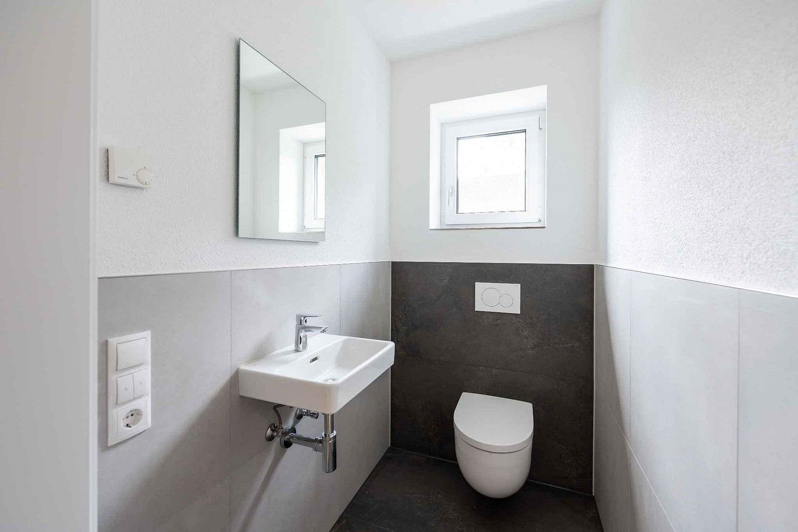 Pronájem bytu 3+1 97 m², Sulzbachstr. 50, Oberndorf am Neckar, Bádensko-Württembersko Pronájem bytu 3+1 97 m², Sulzbachstr. 50, Oberndorf am Neckar, Bádensko-Württembersko