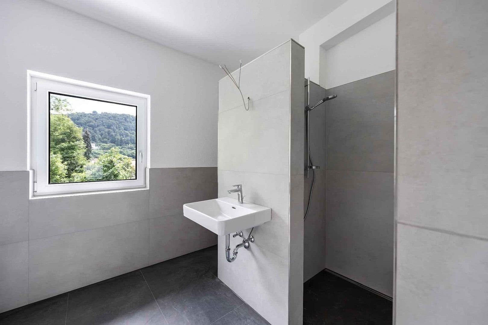 Pronájem bytu 3+1 97 m², Sulzbachstr. 50, Oberndorf am Neckar, Bádensko-Württembersko Pronájem bytu 3+1 97 m², Sulzbachstr. 50, Oberndorf am Neckar, Bádensko-Württembersko