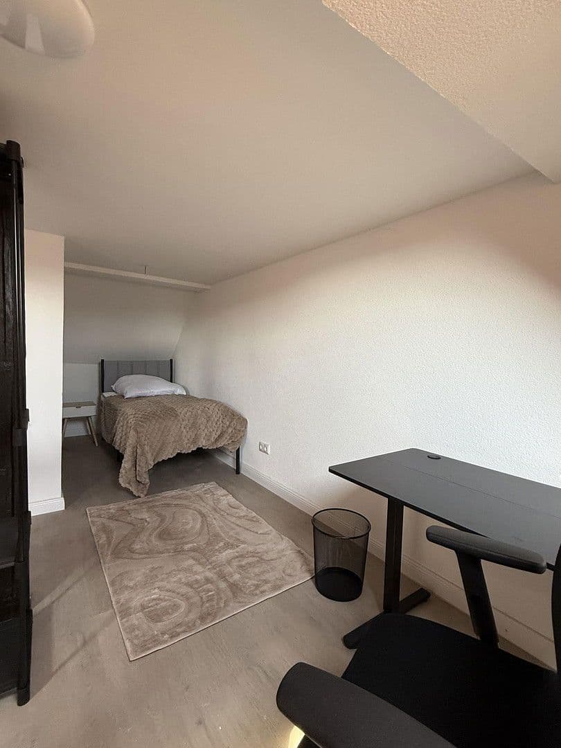 Pronájem bytu 103 m², Heidenberg 89, Apolda, Durynsko Pronájem bytu 103 m², Heidenberg 89, Apolda, Durynsko