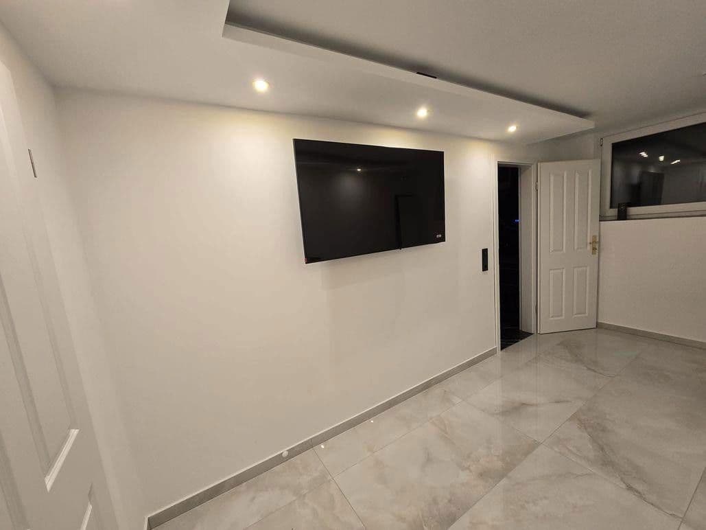 Prodej bytu 4+1 105 m², Hamburg, Hamburg Prodej bytu 4+1 105 m², Hamburg, Hamburg