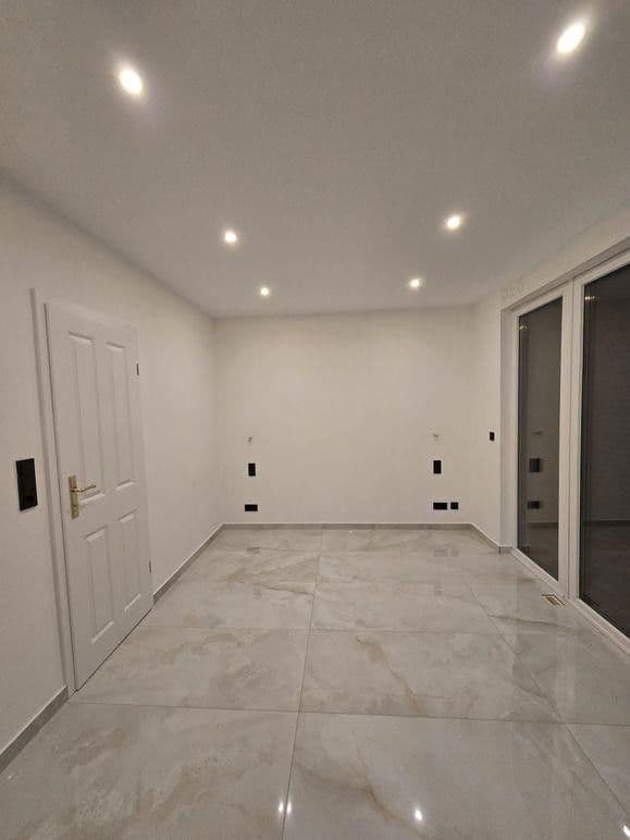 Prodej bytu 4+1 105 m², Hamburg, Hamburg Prodej bytu 4+1 105 m², Hamburg, Hamburg