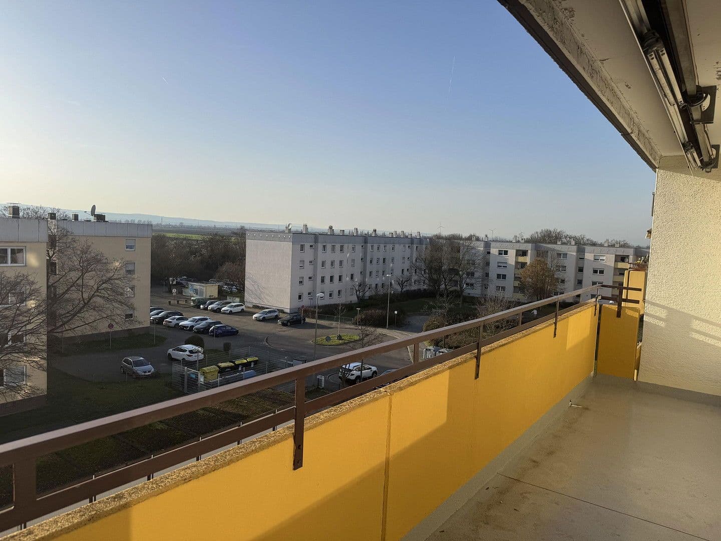 Pronájem bytu 3+1 90 m², Friedrich-Naumann Straße 17, Ludwigshafen am Rhein, Porýní-Falc Pronájem bytu 3+1 90 m², Friedrich-Naumann Straße 17, Ludwigshafen am Rhein, Porýní-Falc