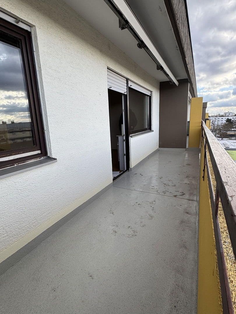 Pronájem bytu 3+1 90 m², Friedrich-Naumann Straße 17, Ludwigshafen am Rhein, Porýní-Falc Pronájem bytu 3+1 90 m², Friedrich-Naumann Straße 17, Ludwigshafen am Rhein, Porýní-Falc