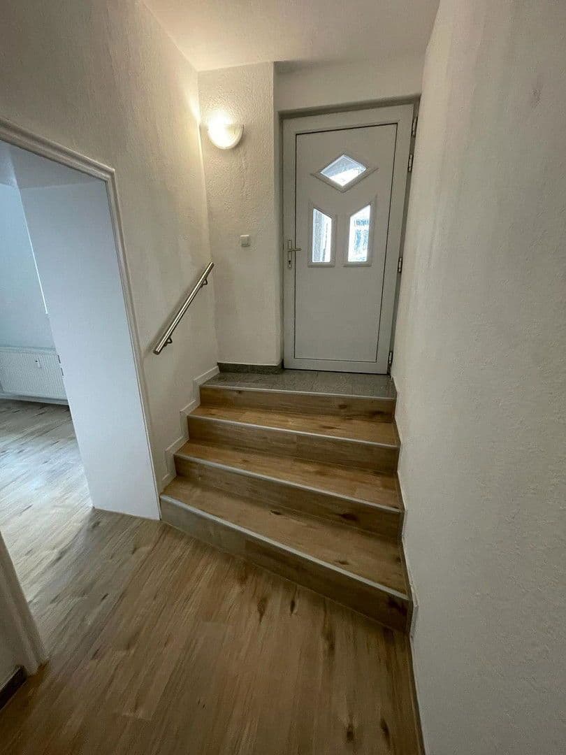 Pronájem bytu 2+1 59 m², Schiersteiner Straße 8, Wiesbaden, Hessen Pronájem bytu 2+1 59 m², Schiersteiner Straße 8, Wiesbaden, Hessen