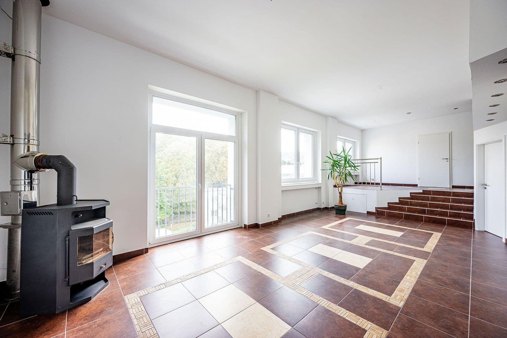 Pronájem bytu 2+1 76 m², Wuppertal, Severní Porýní-Vestfálsko Pronájem bytu 2+1 76 m², Wuppertal, Severní Porýní-Vestfálsko