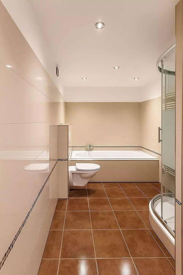 Pronájem bytu 2+1 76 m², Wuppertal, Severní Porýní-Vestfálsko Pronájem bytu 2+1 76 m², Wuppertal, Severní Porýní-Vestfálsko