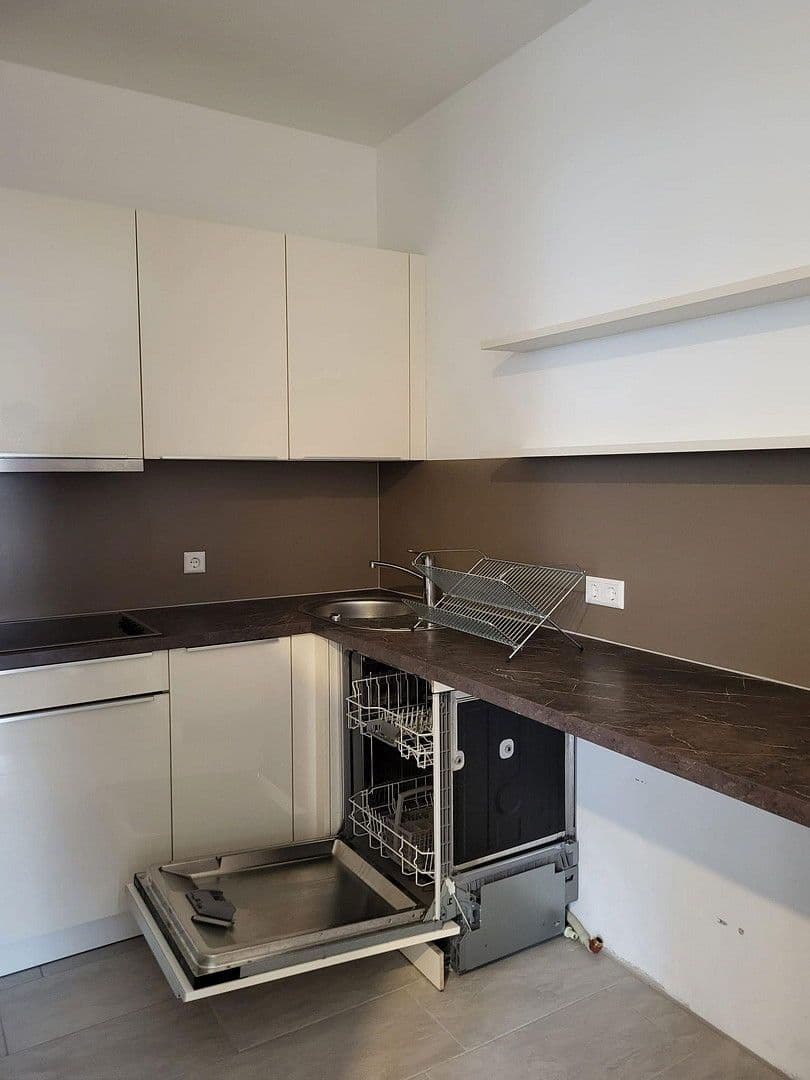 Pronájem bytu 2+1 62 m², Brunnenweg 3, Loßburg, Bádensko-Württembersko Pronájem bytu 2+1 62 m², Brunnenweg 3, Loßburg, Bádensko-Württembersko