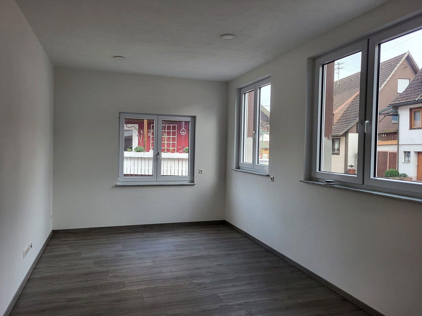 Pronájem bytu 2+1 62 m², Brunnenweg 3, Loßburg, Bádensko-Württembersko Pronájem bytu 2+1 62 m², Brunnenweg 3, Loßburg, Bádensko-Württembersko