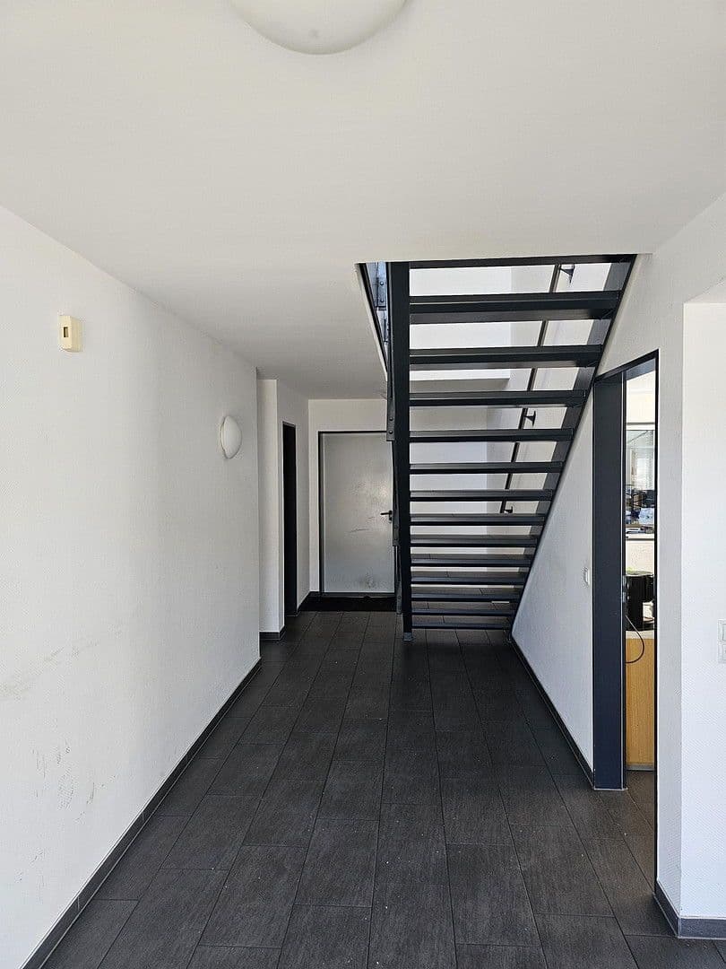 Prodej nebytového prostoru 2.800 m², Bremen, Bremen Prodej nebytového prostoru 2.800 m², Bremen, Bremen