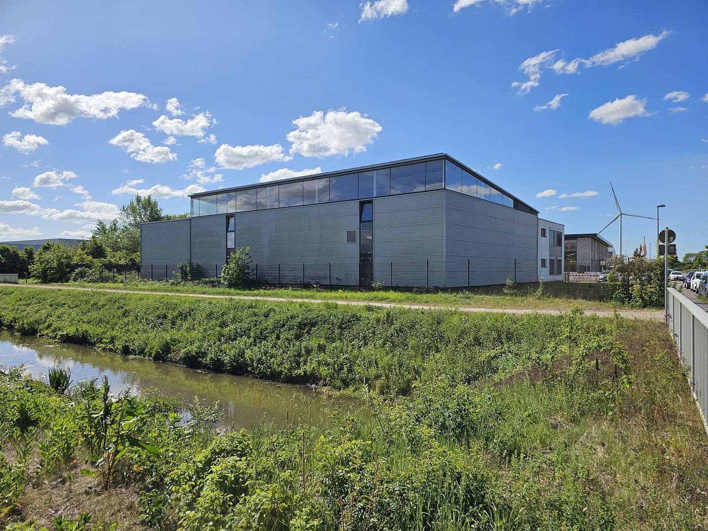 Prodej nebytového prostoru 2.800 m², Bremen, Bremen Prodej nebytového prostoru 2.800 m², Bremen, Bremen