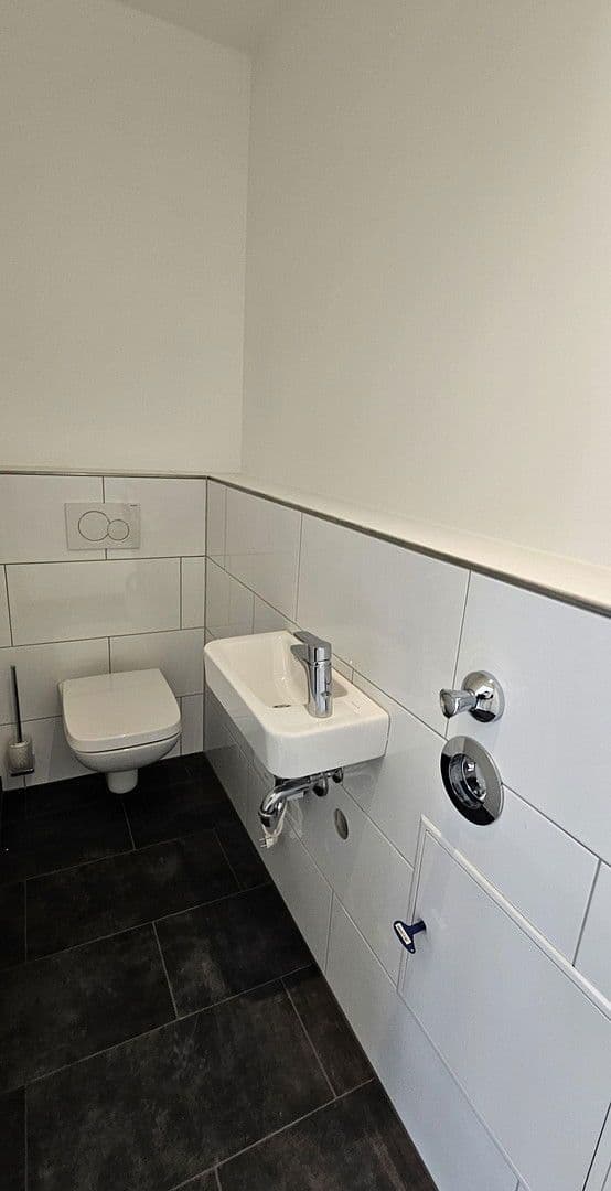 Pronájem nebytového prostoru 45 m², Ratingen, Severní Porýní-Vestfálsko Pronájem nebytového prostoru 45 m², Ratingen, Severní Porýní-Vestfálsko