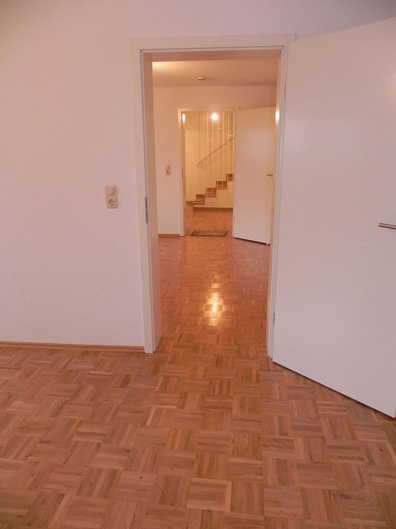 Pronájem bytu 3+1 97 m², Aschaffenburger Straße 50, Offenbach, Hessen Pronájem bytu 3+1 97 m², Aschaffenburger Straße 50, Offenbach, Hessen