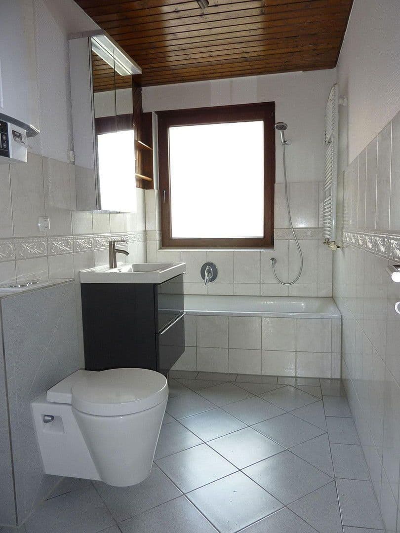 Pronájem bytu 2+1 68 m², Taunusstein, Hessen Pronájem bytu 2+1 68 m², Taunusstein, Hessen