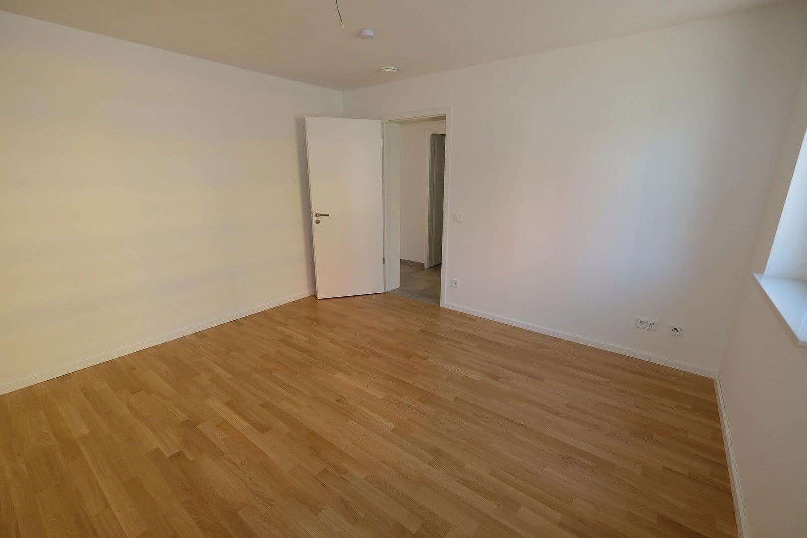 Pronájem bytu 2+1 61 m², Seilerstraße 7, Frankfurt am Main, Hessen Pronájem bytu 2+1 61 m², Seilerstraße 7, Frankfurt am Main, Hessen