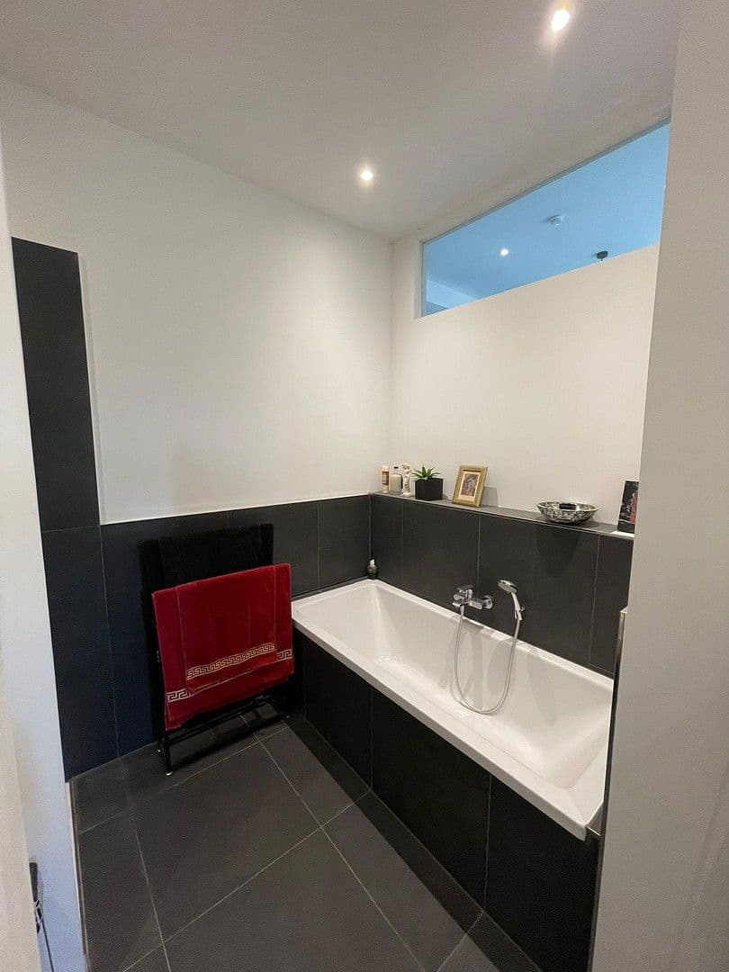 Pronájem bytu 3+1 200 m², Berlin, Berlín Pronájem bytu 3+1 200 m², Berlin, Berlín