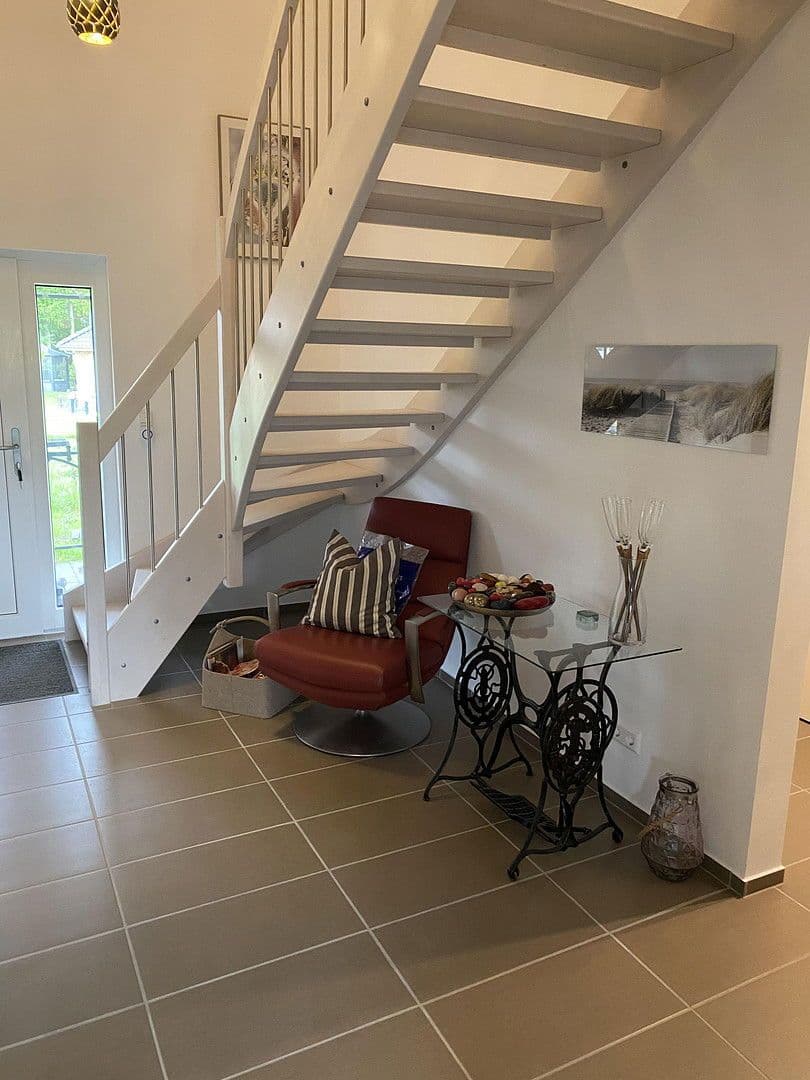 Prodej domu 156 m², pozemek 860 m², Steinbergkoppel 6, Belau, Šlesvicko-Holštýnsko Prodej domu 156 m², pozemek 860 m², Steinbergkoppel 6, Belau, Šlesvicko-Holštýnsko