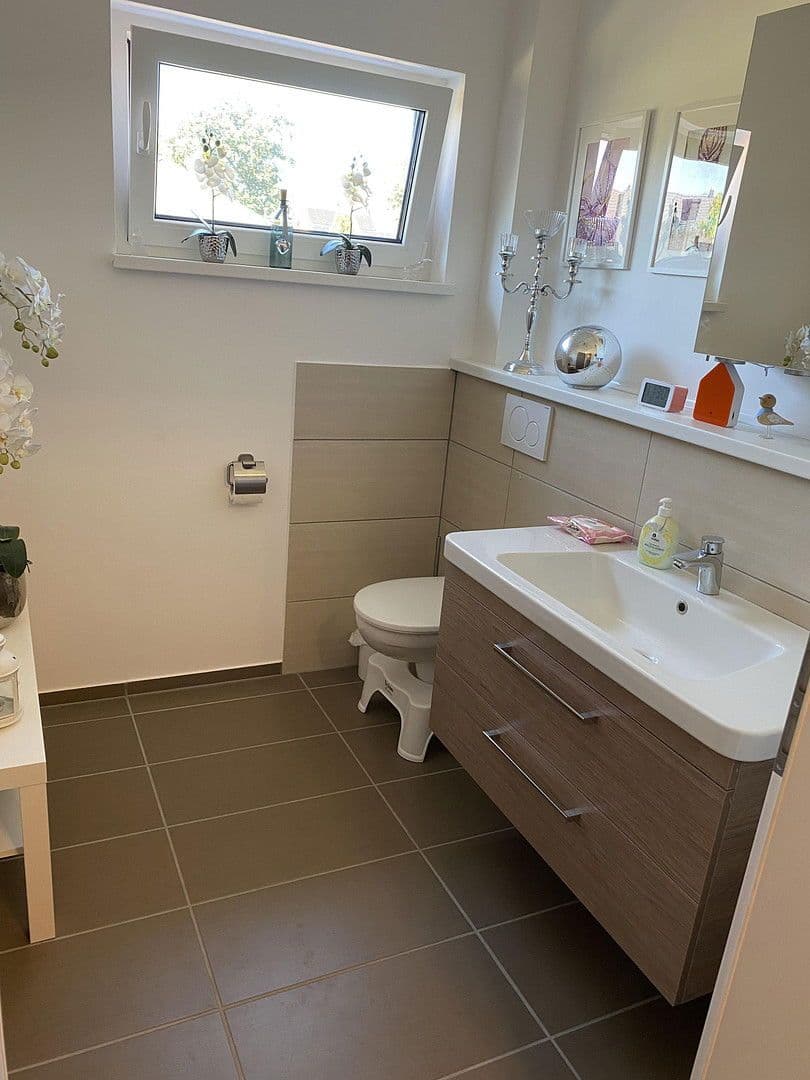 Prodej domu 156 m², pozemek 860 m², Steinbergkoppel 6, Belau, Šlesvicko-Holštýnsko Prodej domu 156 m², pozemek 860 m², Steinbergkoppel 6, Belau, Šlesvicko-Holštýnsko