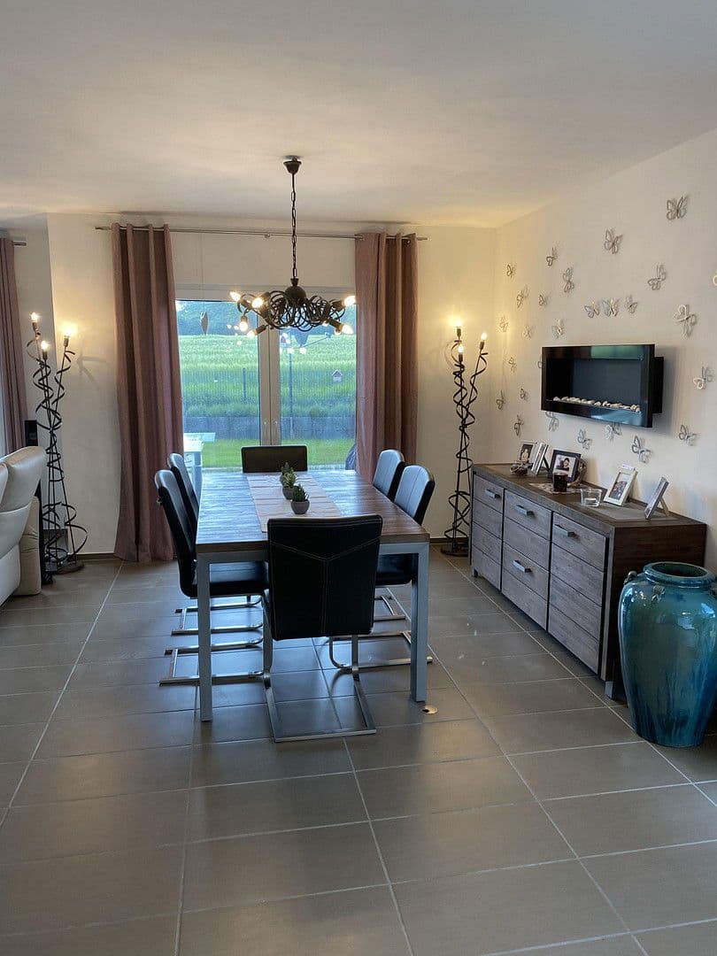 Prodej domu 156 m², pozemek 860 m², Steinbergkoppel 6, Belau, Šlesvicko-Holštýnsko Prodej domu 156 m², pozemek 860 m², Steinbergkoppel 6, Belau, Šlesvicko-Holštýnsko