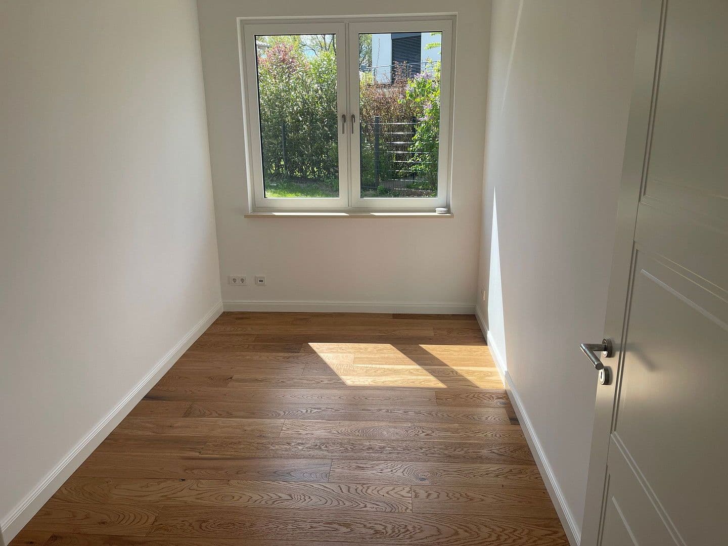 Pronájem bytu 3+1 105 m², Berlin, Berlín Pronájem bytu 3+1 105 m², Berlin, Berlín