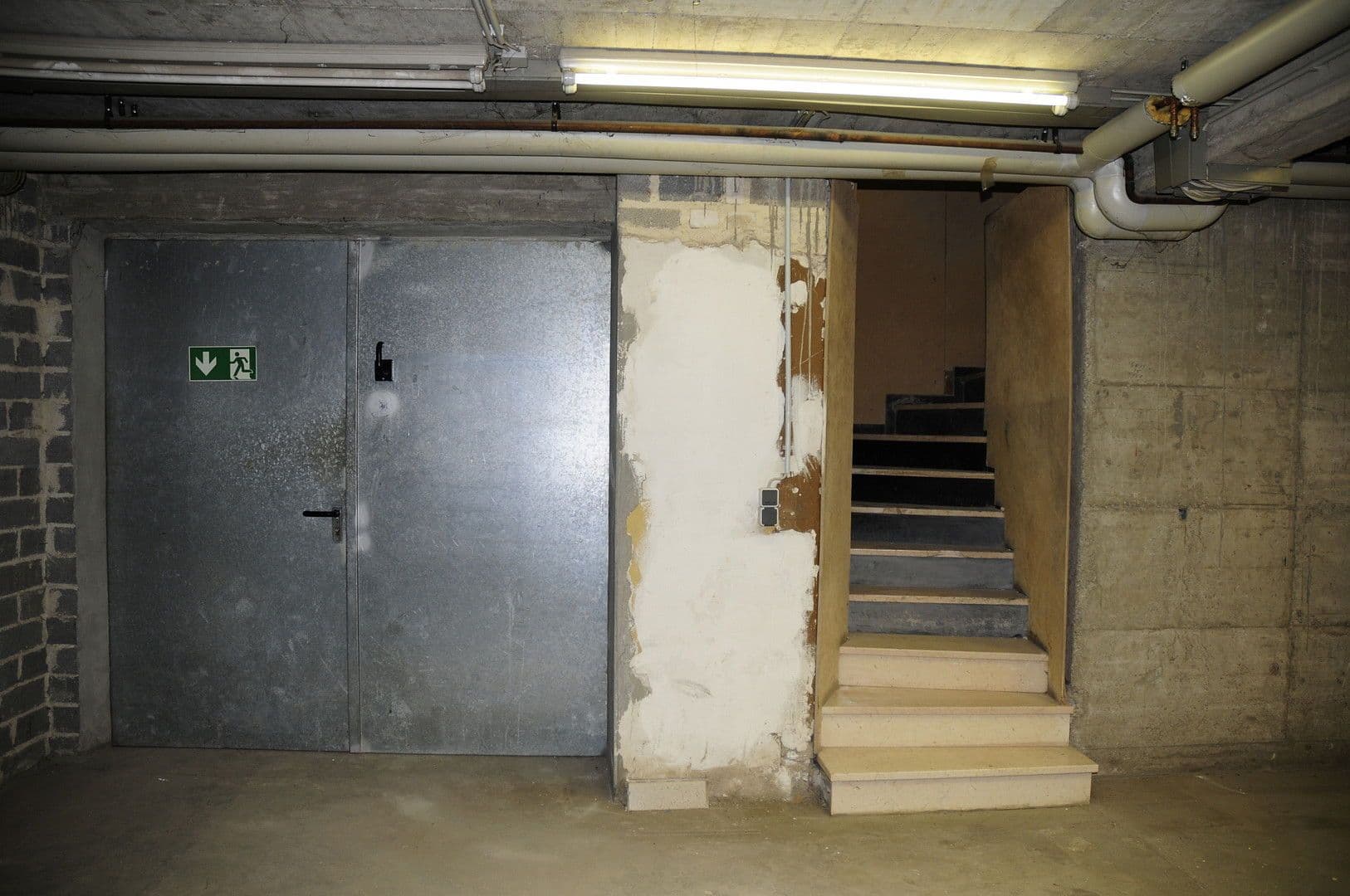 Pronájem nebytového prostoru 140 m², Saunstr.1, Mendig, Porýní-Falc Pronájem nebytového prostoru 140 m², Saunstr.1, Mendig, Porýní-Falc