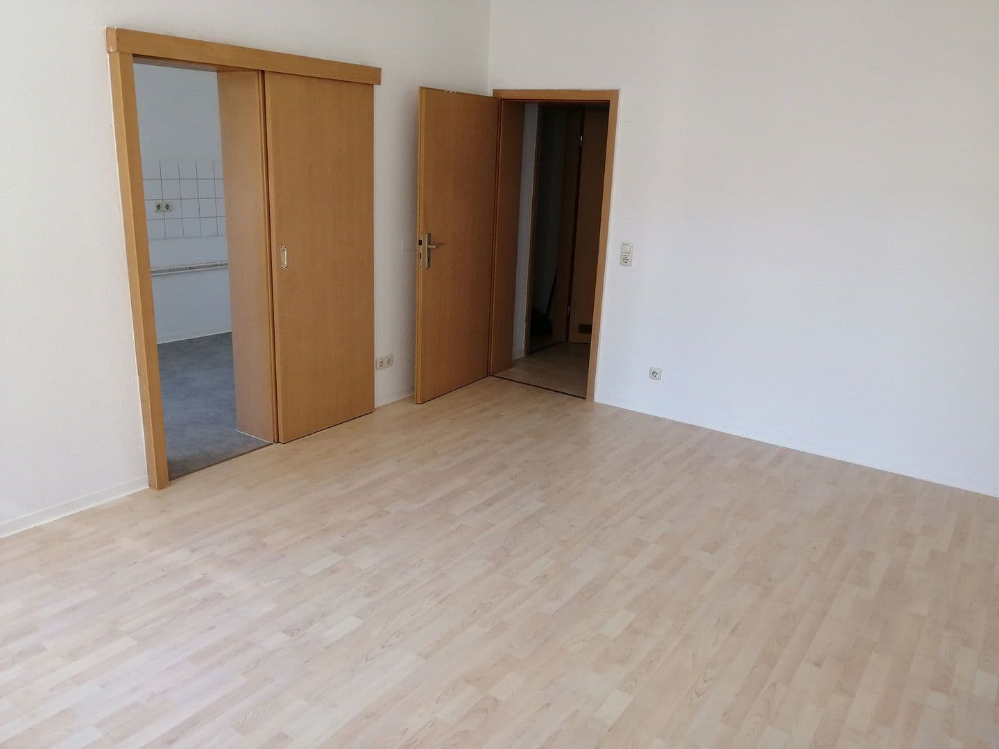 Pronájem bytu 2+1 55 m², Karl-Schmidt-Str. 47, Magdeburg, Sasko-Anhaltsko Pronájem bytu 2+1 55 m², Karl-Schmidt-Str. 47, Magdeburg, Sasko-Anhaltsko