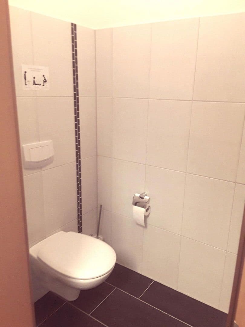 Pronájem kanceláře 258 m², Südbrookmerland, Dolní Sasko Pronájem kanceláře 258 m², Südbrookmerland, Dolní Sasko