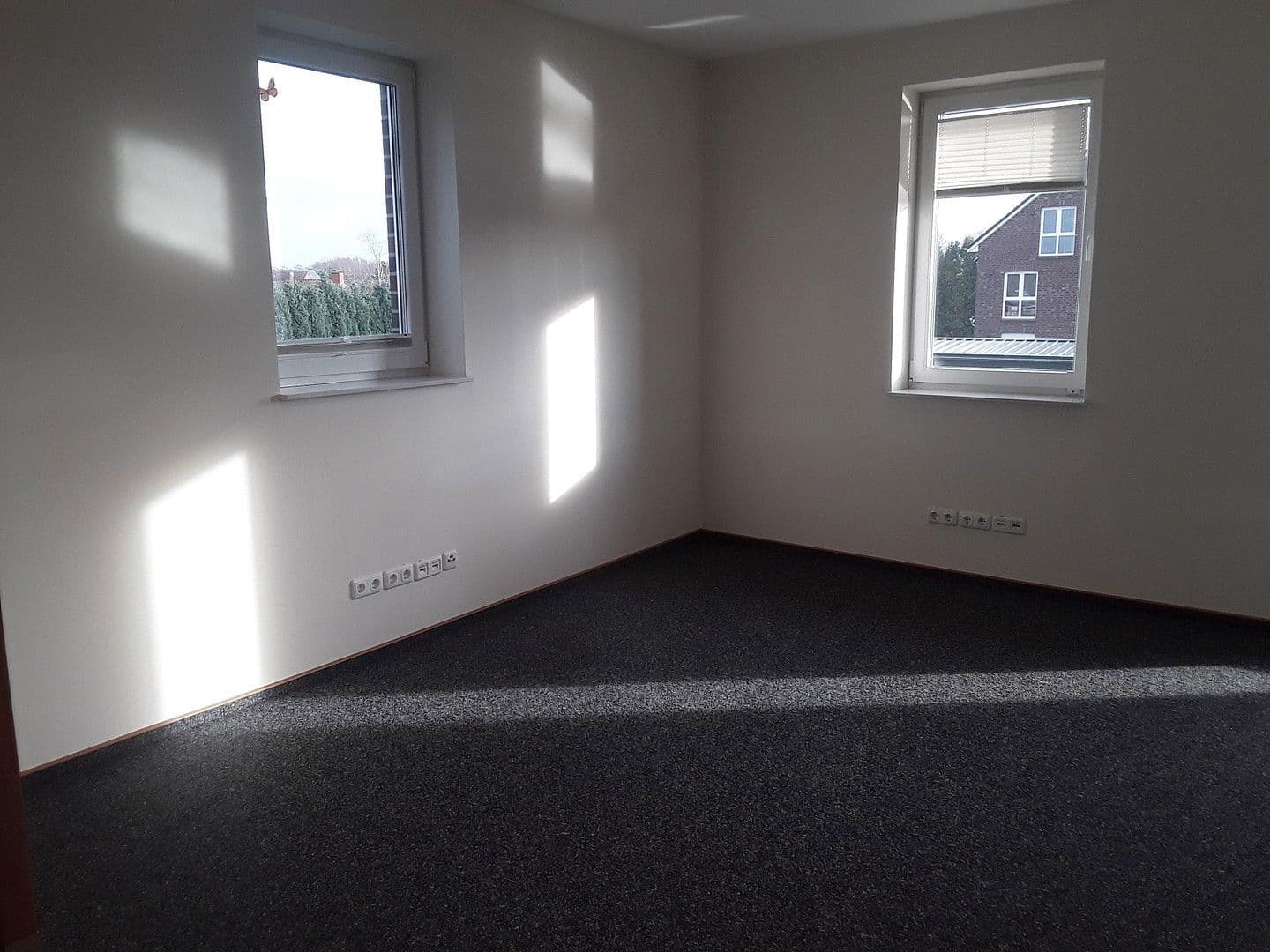 Pronájem kanceláře 258 m², Südbrookmerland, Dolní Sasko Pronájem kanceláře 258 m², Südbrookmerland, Dolní Sasko